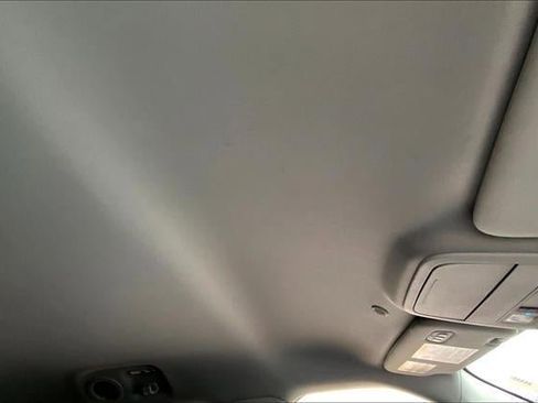 Certified 2023 Ford Explorer Limited image 22