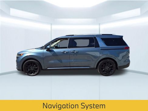 Used 2024 Kia Carnival SX Prestige FWD image 2