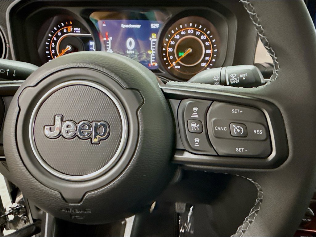 New 2026 Jeep Gladiator Rubicon AWD/4WD image 30