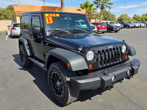Used 2013 Jeep Wrangler Sport AWD/4WD image 7