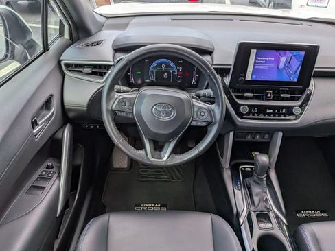Used 2023 Toyota Corolla Cross AWD Hybrid w/ Convenience Package image 15