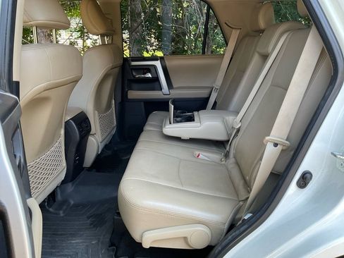 Used 2016 Toyota 4Runner Limited AWD/4WD image 30