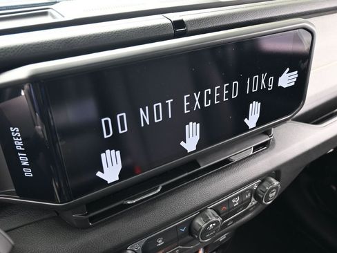 New 2026 Jeep Gladiator Sport image 18