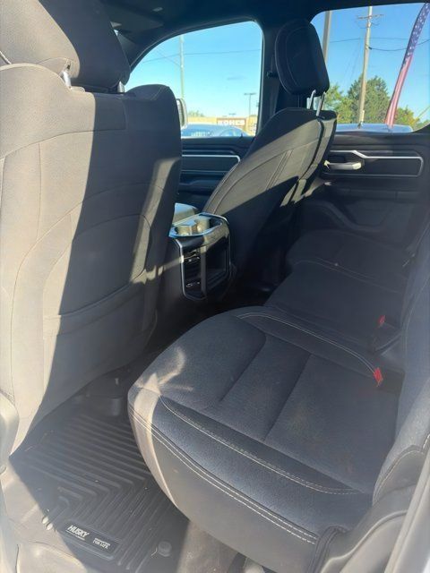 Used 2019 RAM 1500 Big Horn AWD/4WD image 10