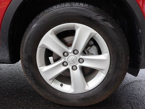 Used 2013 Toyota RAV4 XLE AWD/4WD image 44