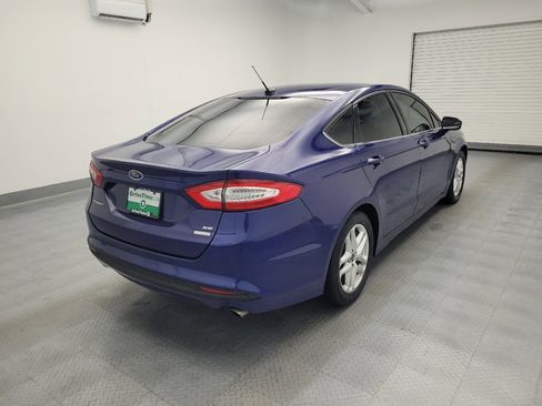 Used 2016 Ford Fusion SE FWD image 9