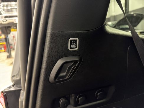 Used 2024 Jeep Wagoneer 4WD w/ Premium Group I image 23