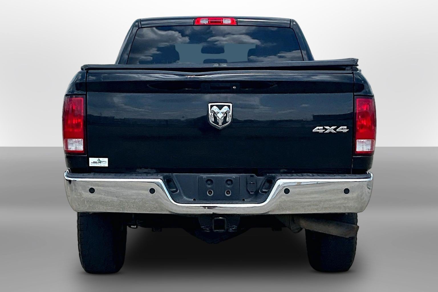 Used 2017 RAM 2500 Tradesman w/ Chrome Appearance Group AWD/4WD image 4