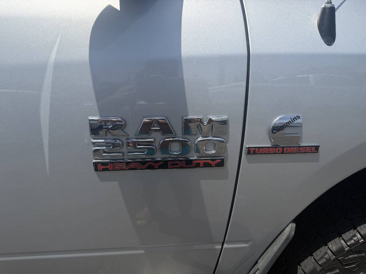 Used 2018 RAM 2500 Tradesman w/ Chrome Appearance Group AWD/4WD image 22