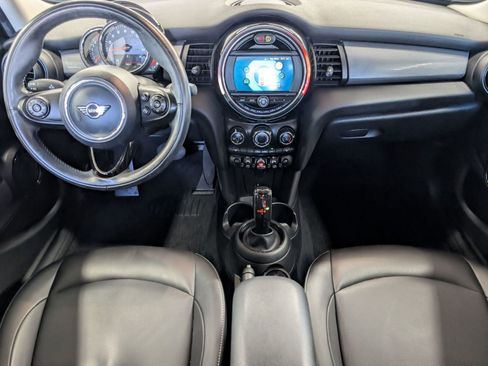 Used 2020 MINI Cooper 4-Door Hardtop w/ Storage Package image 14