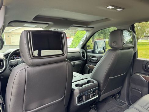 Used 2020 GMC Sierra 3500 Denali w/ Denali Ultimate Package AWD/4WD image 11
