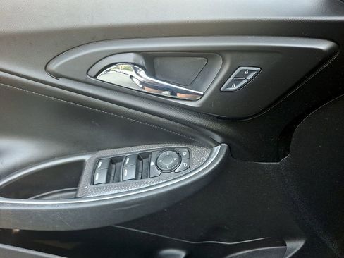 Used 2016 Chevrolet Malibu LT w/ Leather Package FWD image 13