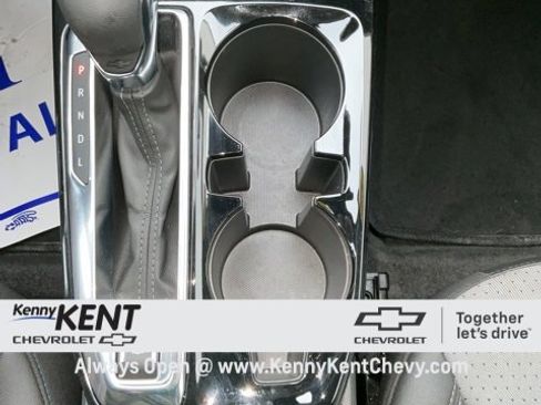 Certified 2025 Chevrolet Trax LT w/ LT Convenience Package image 23