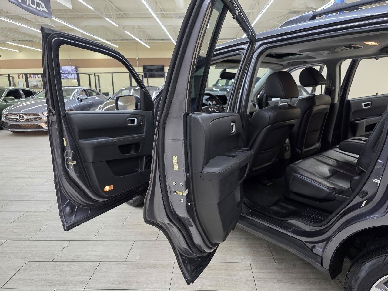Used 2015 Honda Pilot Touring image 16