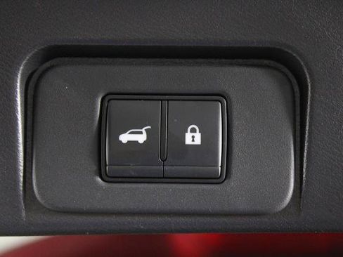 Certified 2023 Nissan Rogue SL w/ SL Premium Package FWD image 17