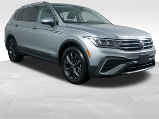 Used 2023 Volkswagen Tiguan SE w/ Panoramic Sunroof Package AWD/4WD video 2