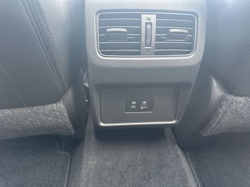 Used 2023 Nissan Rogue SV w/ SV Premium Package image 24