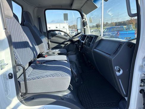 New 2025 Chevrolet Low Cab Forward image 9