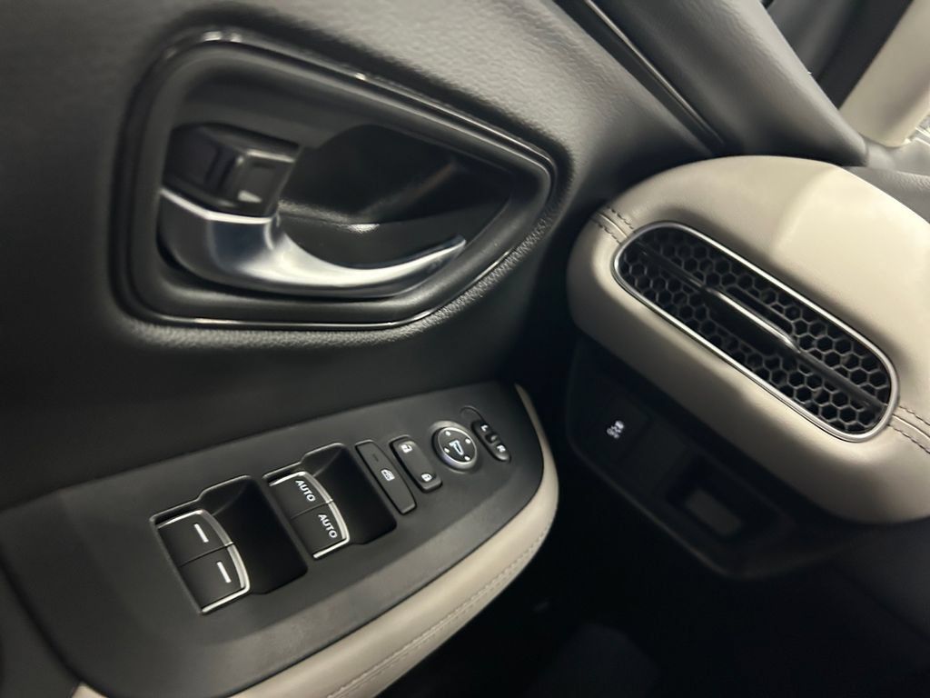 New 2027 Honda HR-V EX-L image 24