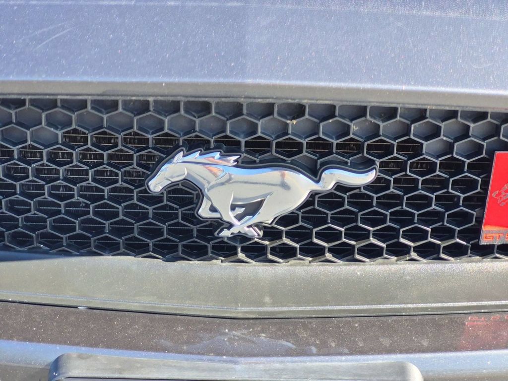 Used 2017 Ford Mustang GT Premium w/ Equipment Group 401A RWD image 10