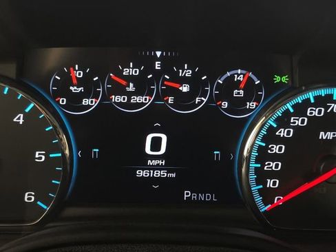 Used 2019 Chevrolet Suburban Premier w/ Premier Plus Edition AWD/4WD image 13