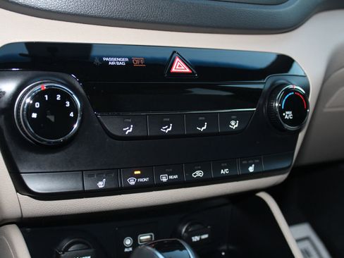 Used 2017 Hyundai Tucson Sport image 33