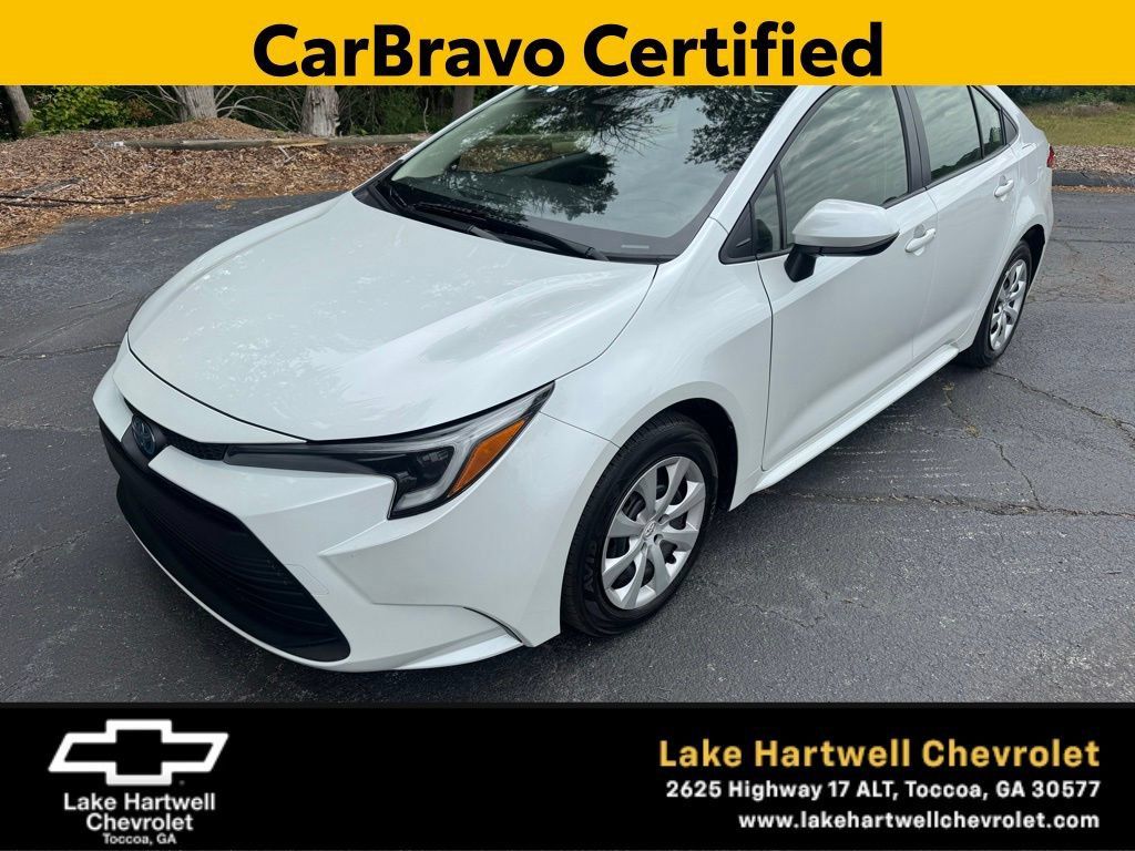 Used 2024 Toyota Corolla LE FWD image 1