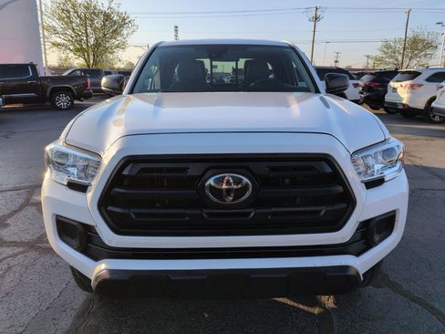Used 2019 Toyota Tacoma SR w/ SX Package image 8