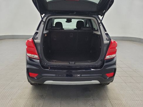 Used 2021 Chevrolet Trax LT w/ LT Convenience Package image 29