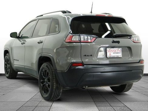 Used 2023 Jeep Cherokee Altitude Lux AWD/4WD image 5