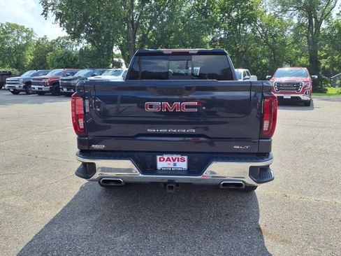 Used 2023 GMC Sierra 1500 SLT w/ SLT Premium Plus Package image 4