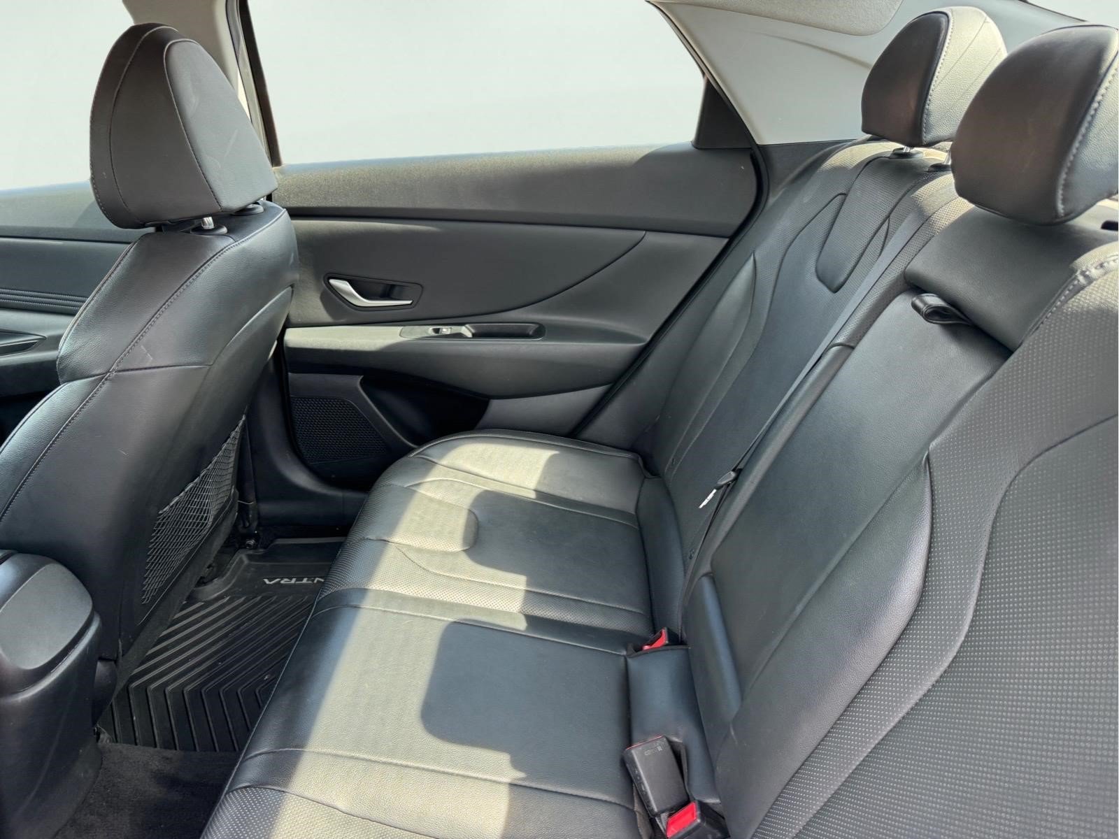 Used 2023 Hyundai Elantra Limited FWD image 10