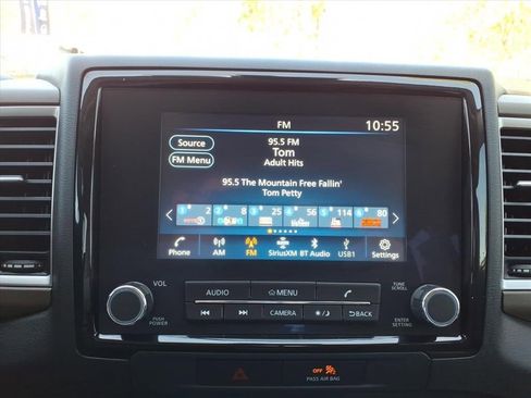 Used 2022 Nissan Frontier SV w/ Technology Package image 26