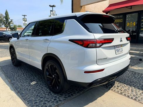 Used 2022 Mitsubishi Outlander SE FWD image 7