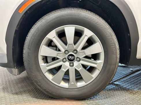 Used 2025 Hyundai Palisade SEL AWD/4WD image 32