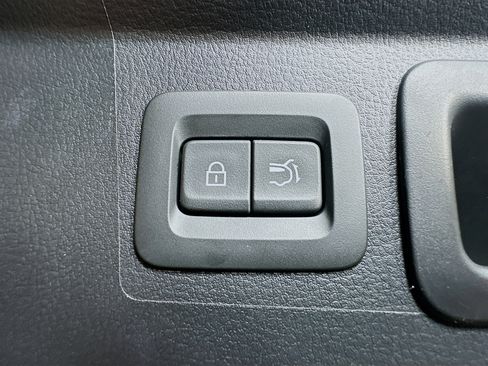 Used 2025 MAZDA CX-50 AWD 2.5 S w/ Premium Plus Pkg image 29