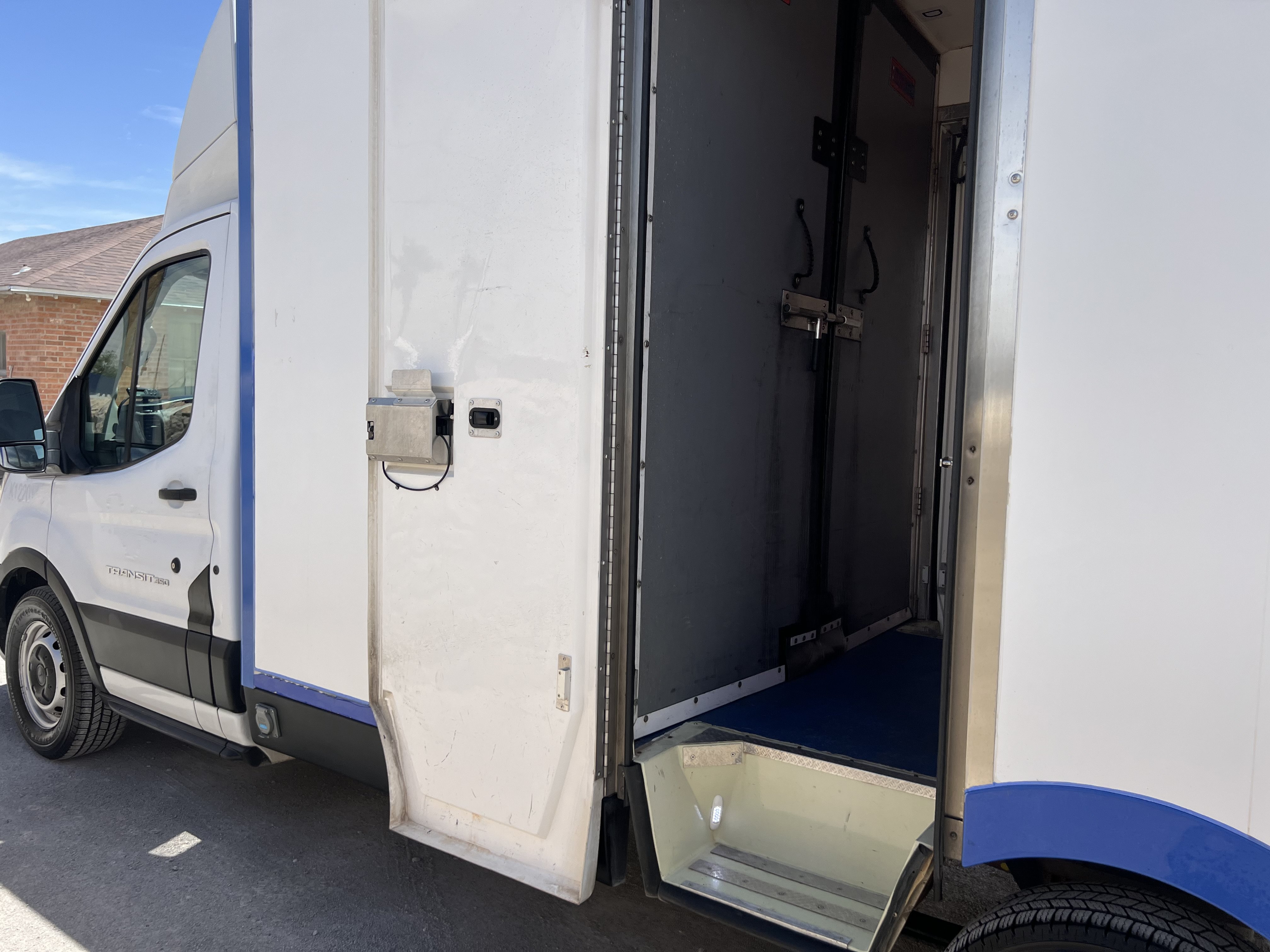 Used 2022 Ford Transit 350 w/ Upfitter Package RWD image 3
