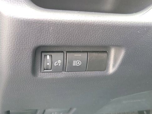 Certified 2025 Toyota RAV4 XLE FWD image 17