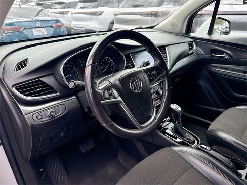 Used 2019 Buick Encore Preferred image 9