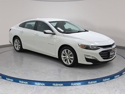 Used 2021 Chevrolet Malibu LT FWD image 4