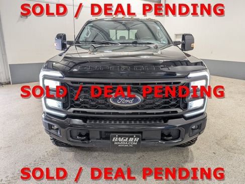 Used 2023 Ford F250 Lariat w/ Lariat Ultimate Package AWD/4WD image 8