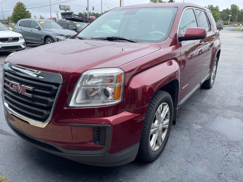 Used 2017 GMC Terrain SLE AWD/4WD image 1