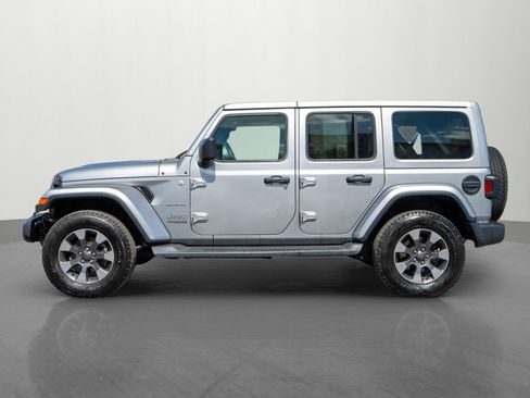 Used 2019 Jeep Wrangler Unlimited Sahara w/ Dual Top Group image 4