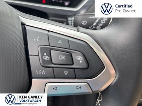 Used 2024 Volkswagen Tiguan SE w/ Panoramic Sunroof Package AWD/4WD image 22