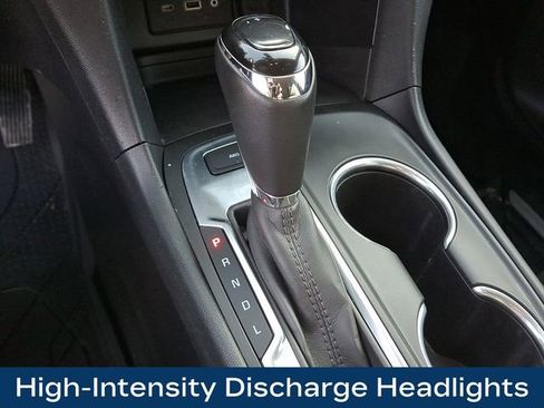 Used 2019 Chevrolet Equinox LT image 18