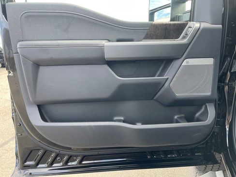 New 2026 Ford F250 Lariat w/ Black Appearance Package image 17