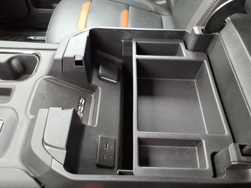 Used 2024 GMC Sierra 2500 AT4 w/ AT4 Premium Plus Package image 16