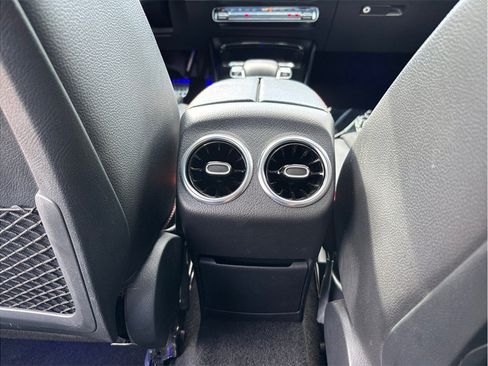Used 2020 Mercedes-Benz CLA 250 image 38