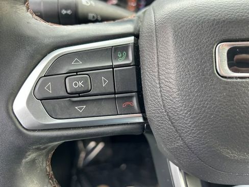 Used 2022 Jeep Compass Limited image 12