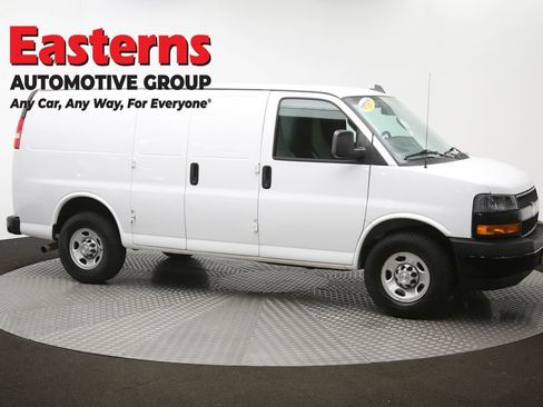 Used 2021 Chevrolet Express 2500 image 45
